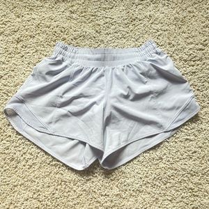 Lululemon Hotty Hot 4” Shorts